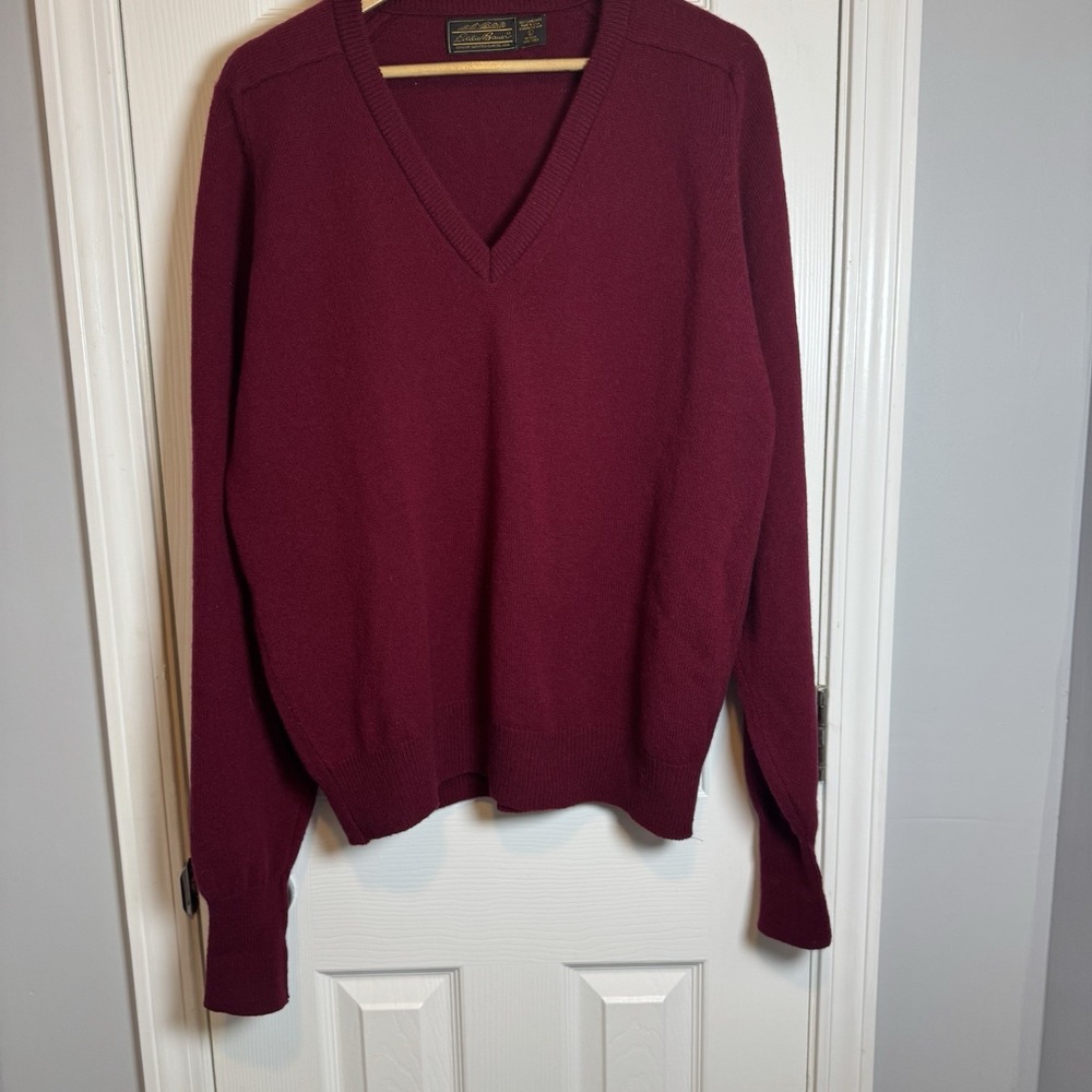 Eddie‎ Bauer Sweater Men's Size Large L Maroon 100% Lambswool V-Neck Long Sleeve
